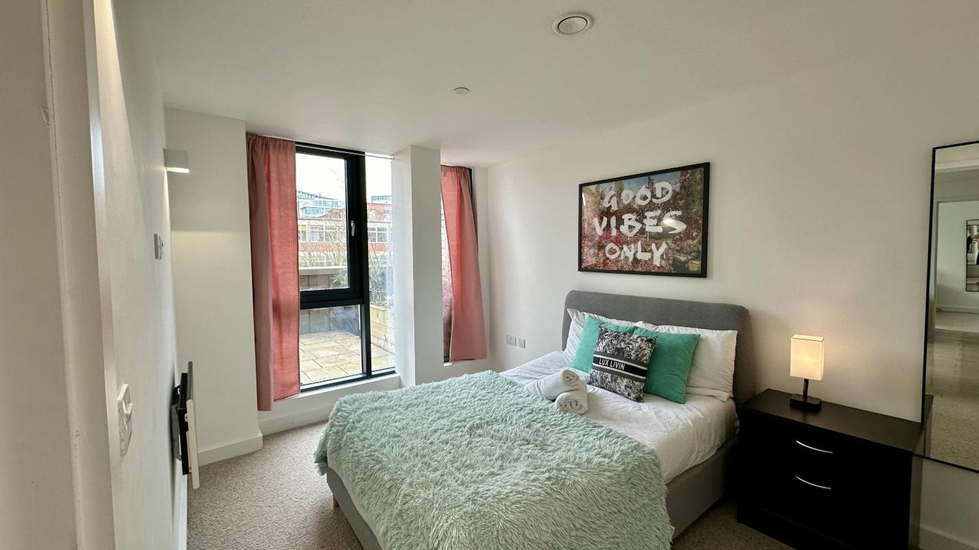 Lux Livin' Apartments - Luxury 2 Bed Apartment With Sky Garden Manchester Exterior foto