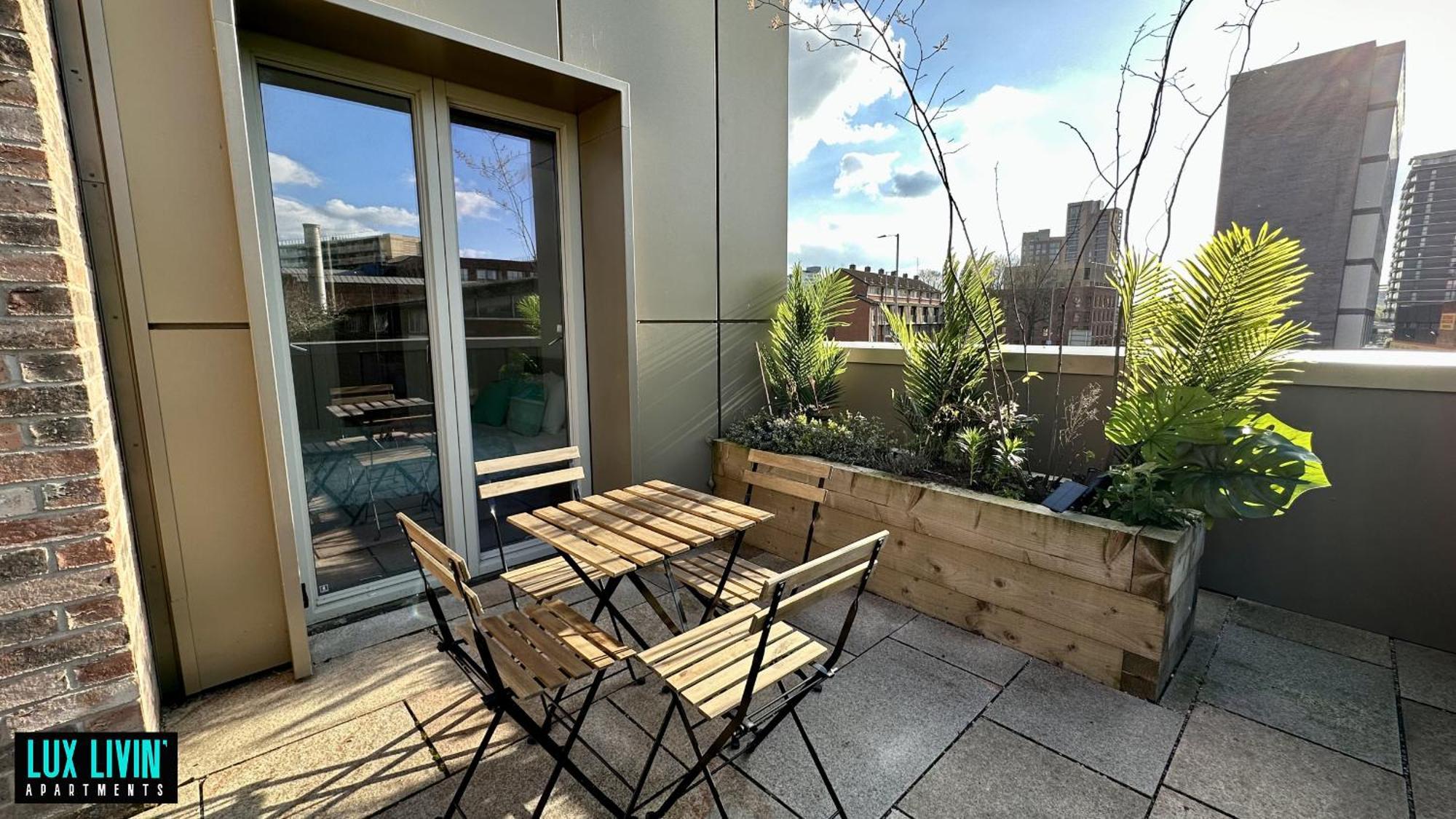 Lux Livin' Apartments - Luxury 2 Bed Apartment With Sky Garden Manchester Quarto foto
